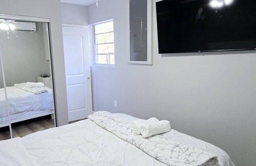 Gainesville Apartment | Excellent 1-bedroom private studio