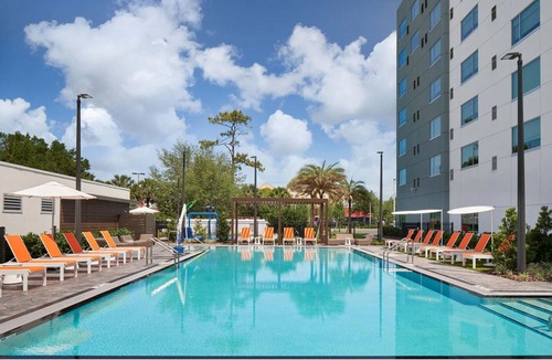 Williamsburg House | Excellent Choice! With Outdoor Pool, Pet-friendly, Close to Discovery Cove!