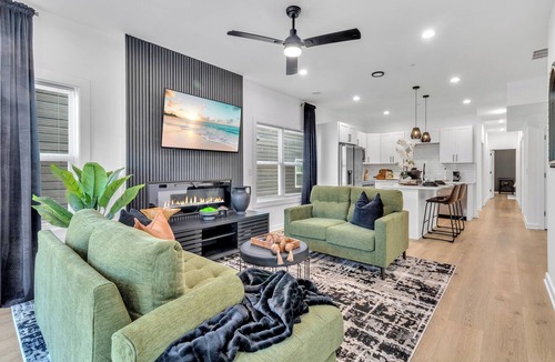Sylvan Hills Apartment | Executive Comfort Suite apartment in Atlanta