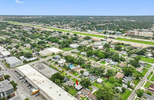 North Hyde Park House | Experience Graceful Abode in Tampa!