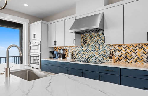Oak Island House | Experience luxury at the Black Pearl, an oceanfront home in Oak Island with 11 bedrooms.