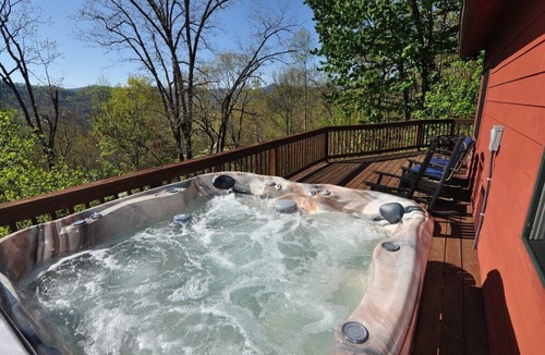 Bryson City Cabin | Experience mountain living at The Fiddlers Green