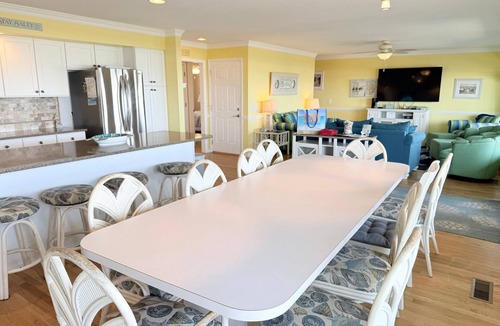 Holden Beach House | Experience oceanfront bliss at Summer Sandcastle, a spacious 5BR home in Holden Beach!
