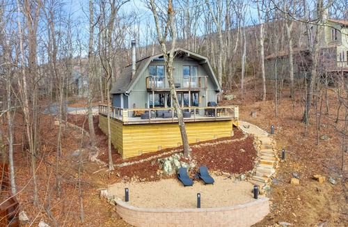 Nellysford House | Experience Wintergreen – Fully Renovated Mountain Retreat with Year Round Views