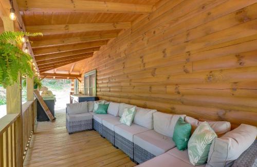 Vein Mountain House | Explore Parks, Lakes & Waterfalls! Marion Cabin