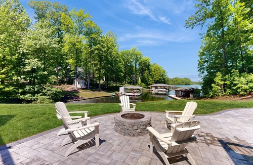 Bumpass House | Exquisite dog-friendly home with kayaks, pool table, hot tub, & washer/dryer