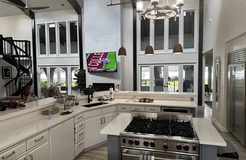 Lake Bradford -Cascade Lake House | Exquisite Huge Lakehouse 3 miles from FSU and downtown. Sleeps 16+