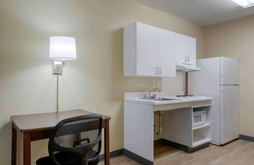 Bristol Hotel | Extended Stay America Suites - Bristol