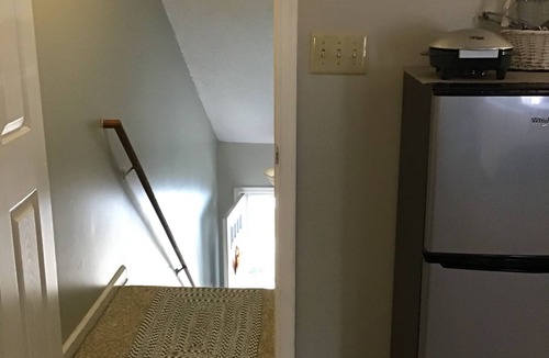 Newport News House | Extra large master suite in Hampton Centrally located