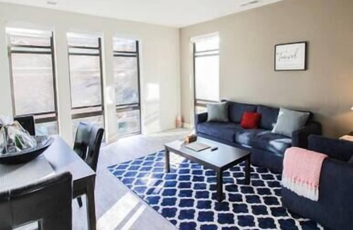 Bluemont Apartment | Extraordinary | Unique | Location| Luxury | Lounge