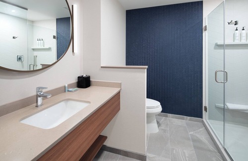 Whitsett Hotel | Fairfield by Marriott Inn & Suites Whitsett Greensboro East
