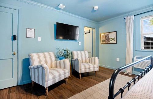 Lookout Mountain Hotel | Falling Water Room on Lookout Mountain