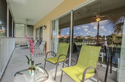 Naples Condo | Falling Waters-Largest Resort Style Swimming Pool in Naples! 5 miles to 5th St.