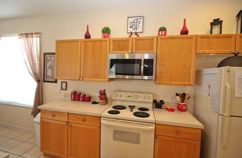 Windsor Palms House | Family friendly, 10 mins to Disney, WIFI, Resort style amenities, Backyard pool