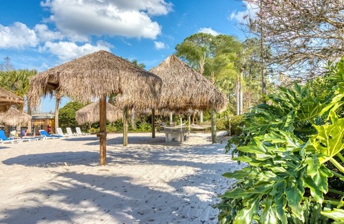 Bahama Bay Apartment | Family Friendly condo minutes from Disney!!