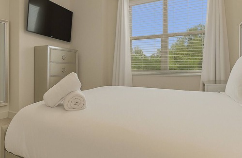 Four Corners Hotel | Family-Friendly Home near Disney