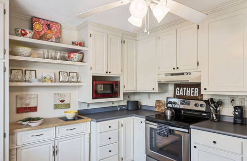 Seneca House | Family Friendly Lake Hartwell Bungalow Near Clemson University