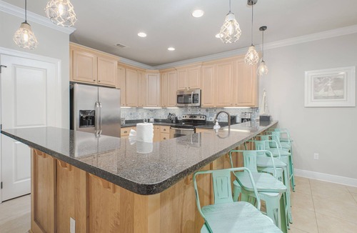 Villages of Crystal Beach House | Family Friendly Luxury House near the beach w Outdoor Heated community Pool
