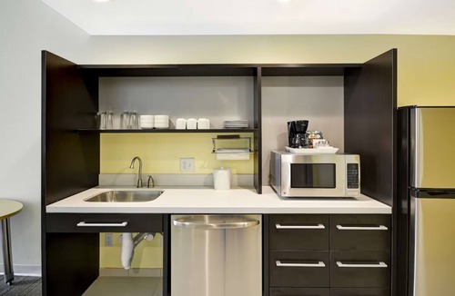 Rock Hill Hotel | Family-Friendly Unit Near Exciting Parks & Greenspaces | Close to Fun Spots