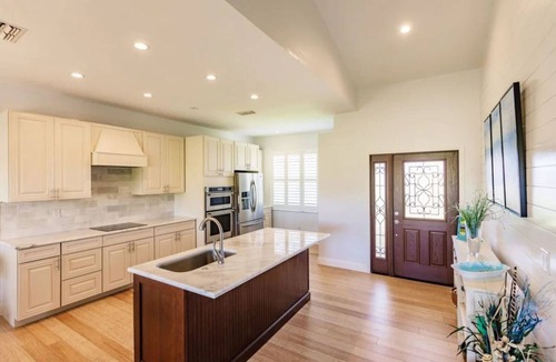 Naples House | Family friendly