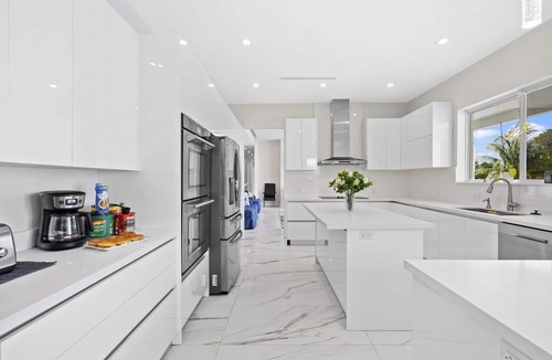 Princeton Villa | Family/Friends Getaway in The White House of Miami
