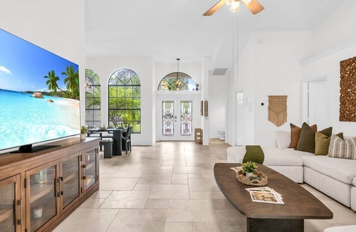 Jupiter Farms House | Family Getaway in Jupiter Farms: Fun Pool & Lake!