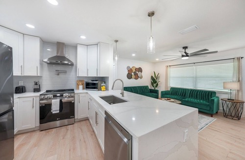Greater Pinellas Point House | Family Retreat Minutes From the Beach