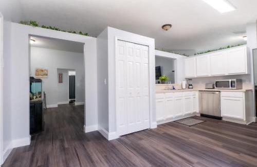 Westside House | Family Retreat Near NAS JAX and Orang Park Mall with Gameroom