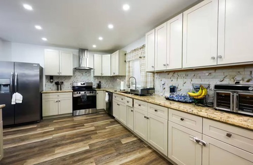 Derita - Statesville House | Fantastic 9-bedroom house with AC in Charlotte