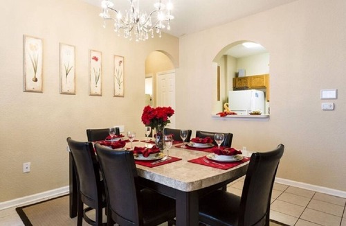 West Kissimmee Apartment | Fantastic Condo - Overlooking Pool -Just 2 miles from Disney