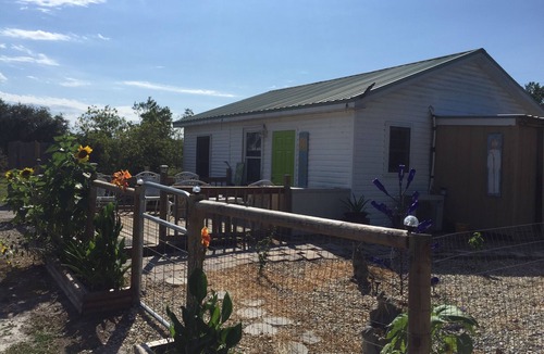 Eastpoint Cottage | Fantastic Waterfront Cottage on St. George Sound-GREAT FISHING