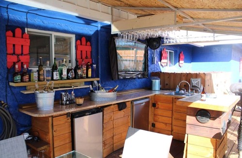Chattanooga House | Fascinating 2 bed get away exterior TV and BBQ