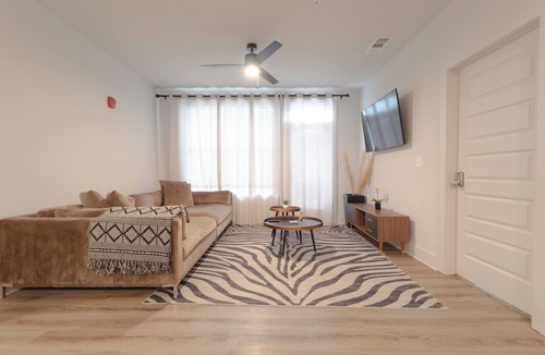 Candler-McAfee Apartment | MAJOR INTERNATIONAL SPORTING EVENT Ready Stylish Atlanta Stay 2 Suites