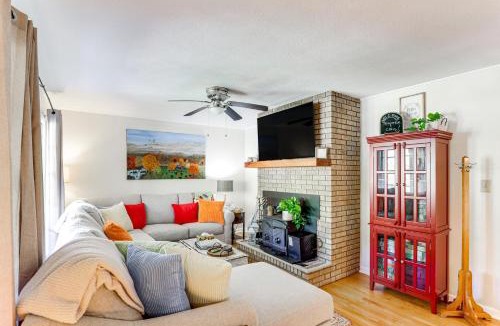 Weaverville House | Fire Pit & Game Room: Family Home in Marshall!
