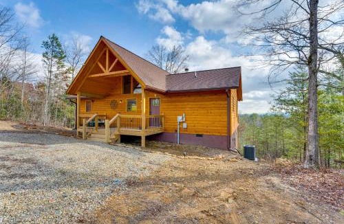 Murphy House | Fireplace, Mtn View! Cabin 12 Mi to Harrahs Casino