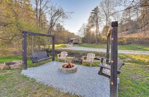 Campton House | Fireside Evenings: Red River Gorge Gem w/Hot Tub