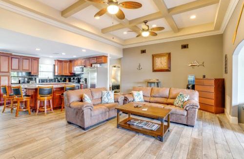 Ocklawaha House | Fish, Swim and More Lakefront Retreat in Ocklawaha!