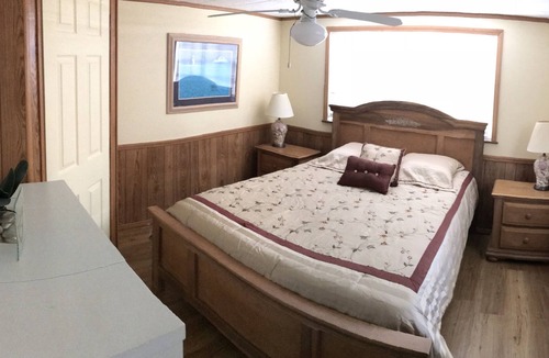 Saint James City House | Fisherman‘s Paradise, boat rentals available, we will put you on the fish!