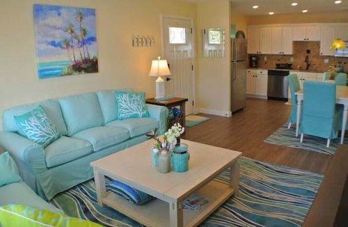 Bradenton Beach Apartment | FL-AMI-NGO! Entire duplex just 250 Foot Steps To The Gulf Of Mexico