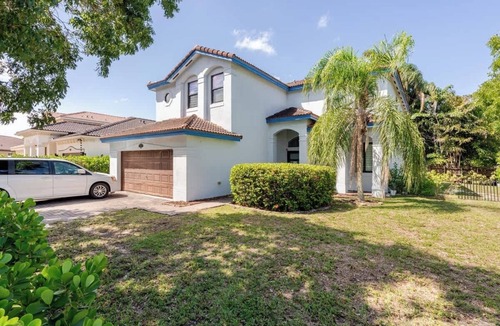 Tamiami House | FL1 House NEW Miami Oasis Game Room & Firepit!
