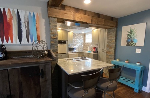 Holly Hill Apartment | Flamingo Hideaway - Great Location & Amenities!