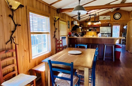 Apalachicola Boat Rental | Floating Houseboat - A Fisherman's Retreat!