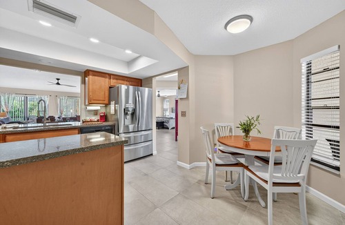 Palmer Ranch Villa | Florida Oasis Fully Equipped 12 min to beaches.