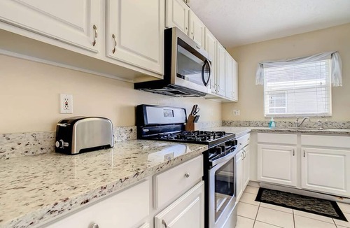 Weston Hills House | Flounder Vacation Home