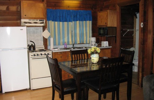 Advance Resort | Forest Lake Camping Resort Cabin 14