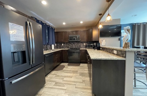 Bay Esplanade House | Forever Sunshine - Beach Vacation Rental