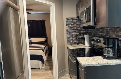 Bay Esplanade House | Forever Sunshine - Beach Vacation Rental