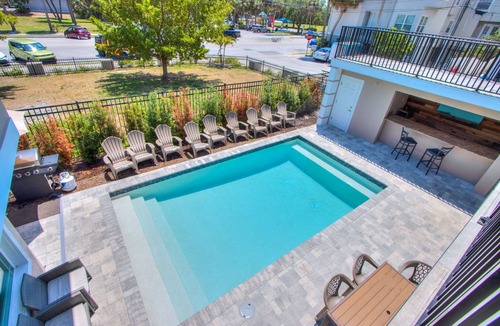 Bay Esplanade House | Forever Sunshine - Beach Vacation Rental