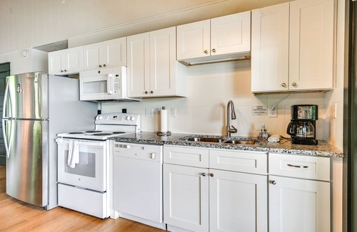 Waverly House | Fox Berry Hill -Lakefront w/Dock, Launch & Hot Tub