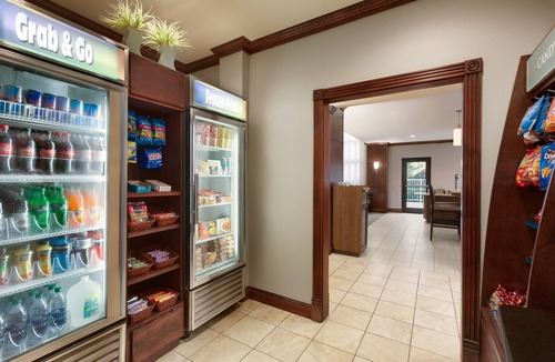 Tampa Condo | Free Breakfast | Easy Access to Downtown!